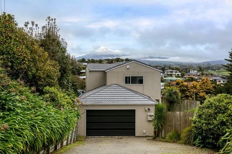 Photo of property in 11 Crownhill Street, Spotswood, New Plymouth, 4310