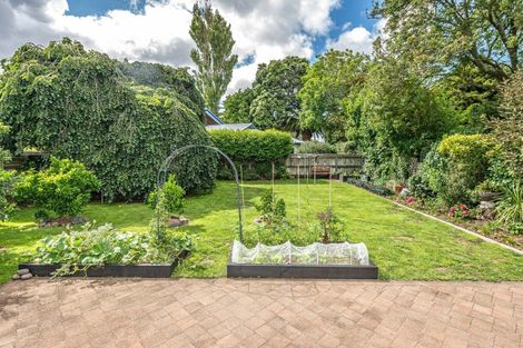 Photo of property in 9 Selwyn Crescent, College Estate, Whanganui, 4500