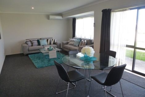 Photo of property in 124a Main Road, Redcliffs, Christchurch, 8081