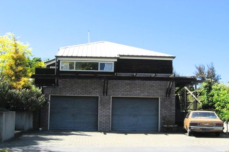 Photo of property in 28 Rembrandt Place, Burnside, Christchurch, 8053