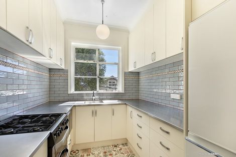 Photo of property in Nissen Court, 11g Hawker Street, Mount Victoria, Wellington, 6011