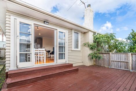 Photo of property in 1/29 Raines Avenue, Forrest Hill, Auckland, 0620