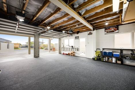 Photo of property in 5 Tanoa Place, Glendene, Auckland, 0602