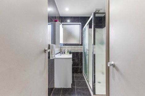 Photo of property in 2/331 Weymouth Road, Weymouth, Auckland, 2103