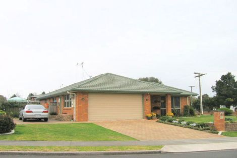 Photo of property in 2 Mews Place, Forest Lake, Hamilton, 3200