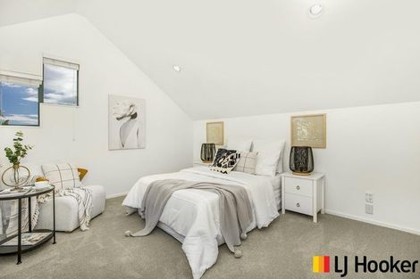 Photo of property in 82 Glenross Drive, Wattle Downs, Auckland, 2103