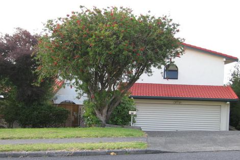 Photo of property in 11 Stapleford Crescent, Browns Bay, Auckland, 0630