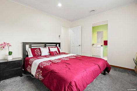 Photo of property in 25 Duckworth Road, Papakura, 2110