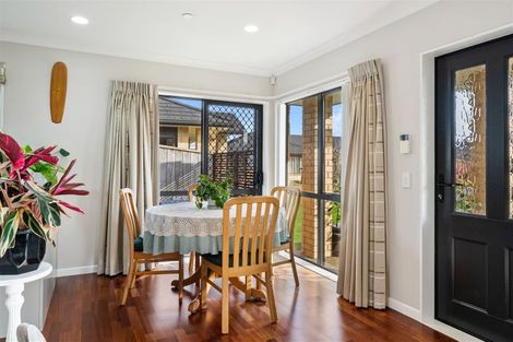 Photo of property in 27 Ian Peter Way, Otaki, 5512