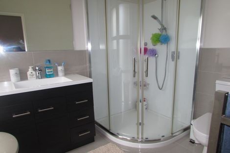 Photo of property in 11 Hakawai Avenue, Takanini, 2112