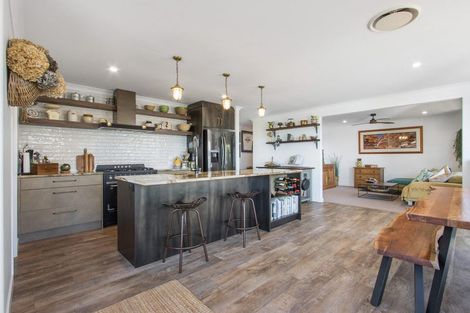 Photo of property in 29 Lakeside Terrace, Omokoroa, 3114