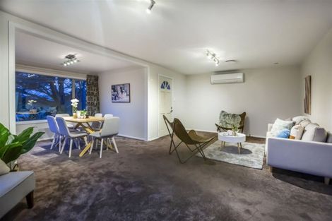 Photo of property in 14 Grays Road, Plimmerton, Porirua, 5026