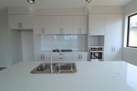 Photo of property in 9 Olivia Road, Pukekohe, 2120