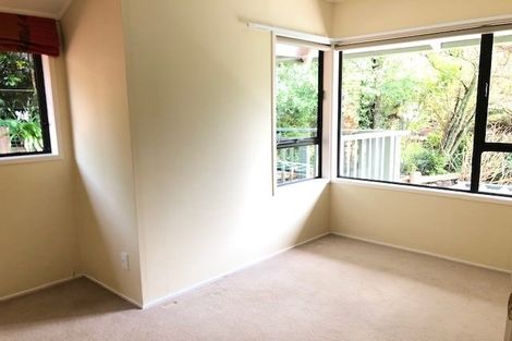 Photo of property in 20 Makepiece Place, Chatswood, Auckland, 0626