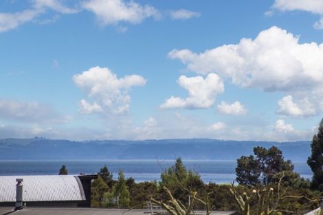 Photo of property in 18 Rowena Crescent, Motuoapa, Turangi, 3382