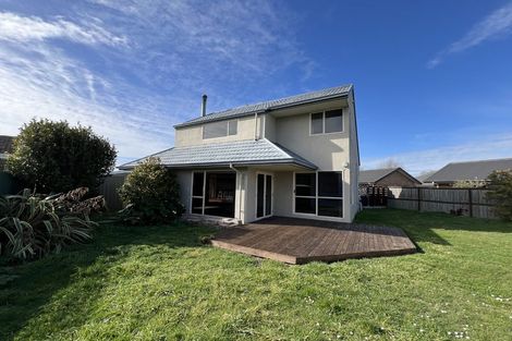 Photo of property in 33 Veitches Road, Casebrook, Christchurch, 8051