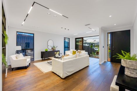 Photo of property in 3 Waitai Close, Long Bay, Auckland, 0630