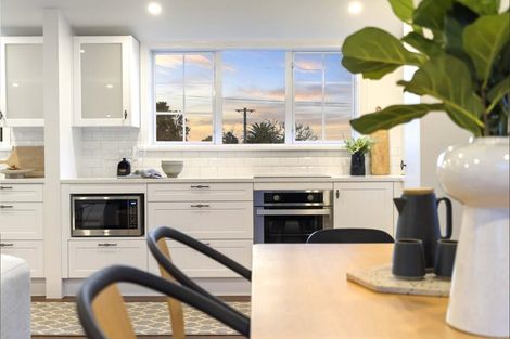 Photo of property in 4a Tramway Road, Beach Haven, Auckland, 0626