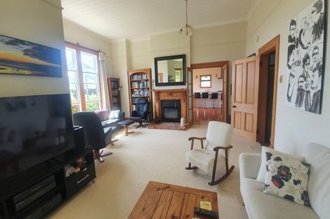 Photo of property in 11 Ronald Street, Strandon, New Plymouth, 4312