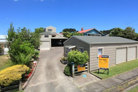 Photo of property in 28 James Street, Raglan, 3225