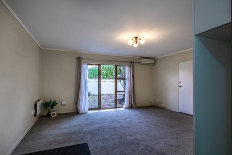 Photo of property in 2/3 Akehurst Avenue, New Lynn, Auckland, 0600