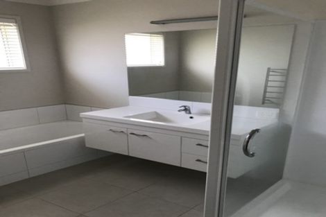 Photo of property in 4 Millbrae Place, Pokeno, 2402