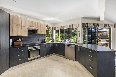 Photo of property in 15 Eclipse Lane, Whitby, Porirua, 5024