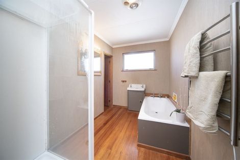 Photo of property in 7 Nairn Crescent, Awapuni, Palmerston North, 4412