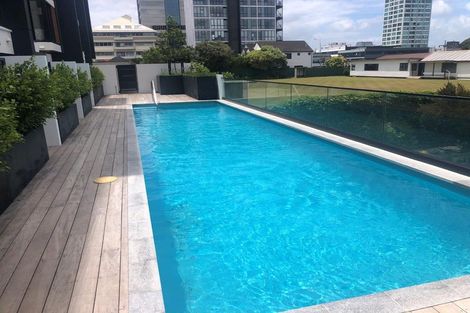 Photo of property in Frank Sargeson Apts, 6/74g Anzac Street, Takapuna, Auckland, 0622