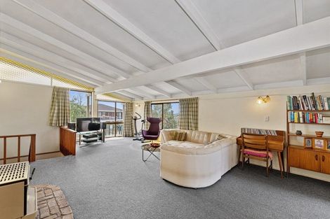 Photo of property in 7 Pakira Avenue, Glendene, Auckland, 0602