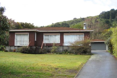 Photo of property in 19 Pearce Place, Kinloch, Taupo, 3377