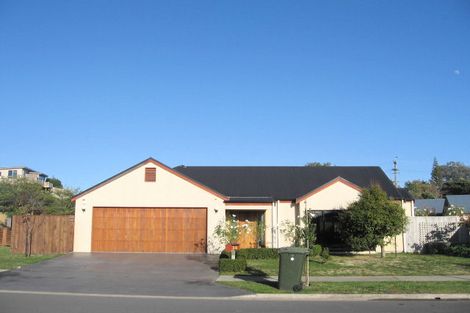 Photo of property in 36 Lorna Irene Drive, Raumati South, Paraparaumu, 5032