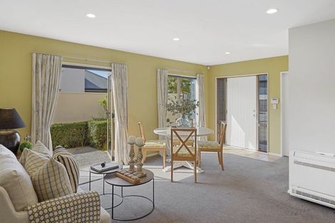 Photo of property in 21 Springfield Road, St Albans, Christchurch, 8014