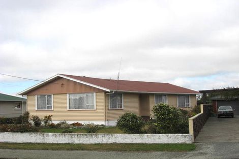 Photo of property in 4 Exeter Street, Waimate, 7924