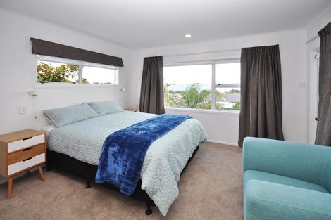 Photo of property in 74 Churchill Road, Cockle Bay, Auckland, 2014
