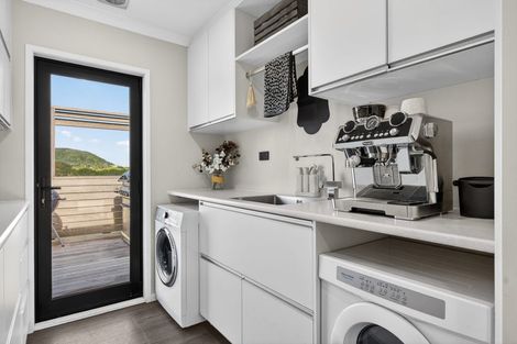 Photo of property in 3 Bickerstaffe Road, Maungaturoto, 0520