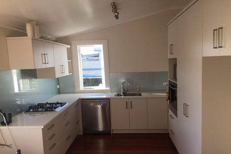 Photo of property in 102 Forest Lake Road, Forest Lake, Hamilton, 3200