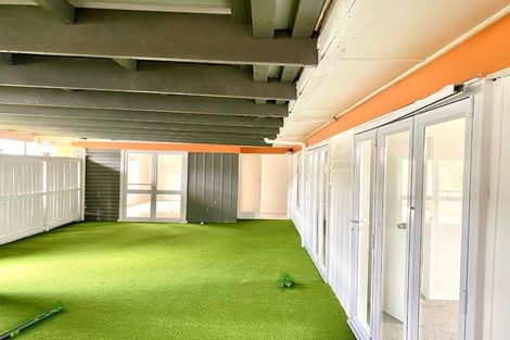 Photo of property in 12 Locket Road, Glenfield, Auckland, 0629