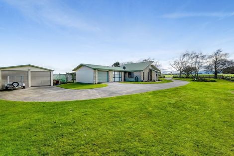 Photo of property in 2227 Skeet Road, Auroa, Hawera, 4678