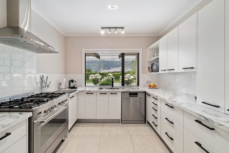 Photo of property in 27 Mavora Road, Lake Hayes, Queenstown, 9304