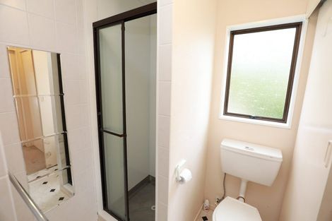 Photo of property in 56 Woodhouse Avenue, Karori, Wellington, 6012