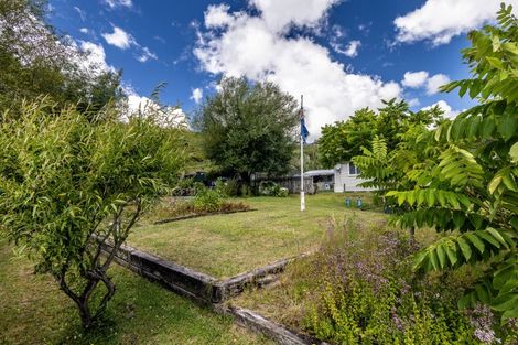 Photo of property in 235 Golf Road, Taumarunui, 3920