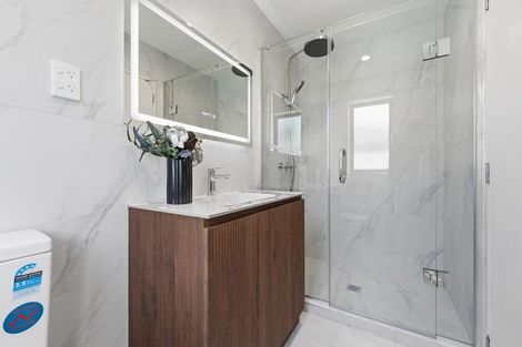 Photo of property in 7b September Place, Forrest Hill, Auckland, 0620