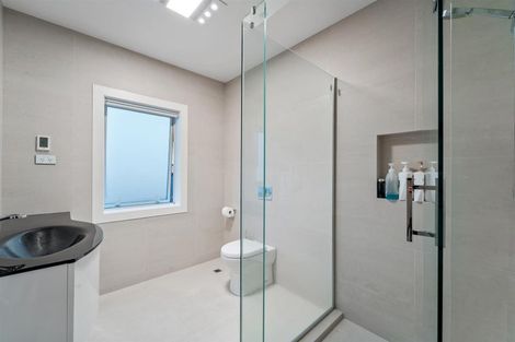 Photo of property in 27 Bearing Parade, Long Bay, Auckland, 0630