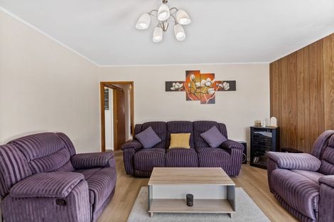 Photo of property in 114a Mcleod Road, Te Atatu South, Auckland, 0610