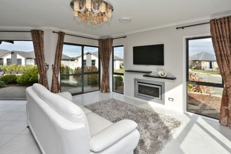 Photo of property in 15 Kawari Drive, Pegasus, 7612