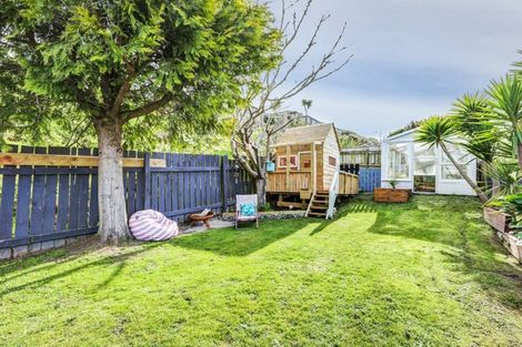 Photo of property in 32 Thimble Lane, Whitby, Porirua, 5024