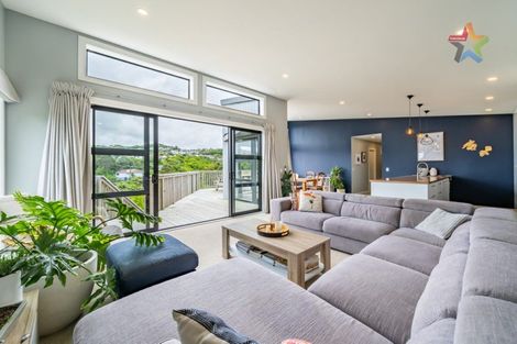 Photo of property in 9 Mulberry Street, Maungaraki, Lower Hutt, 5010