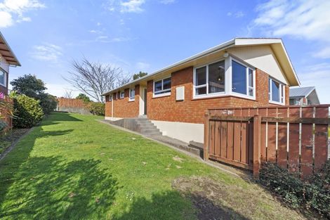 Photo of property in 11 Cumberland Street, Merrilands, New Plymouth, 4312