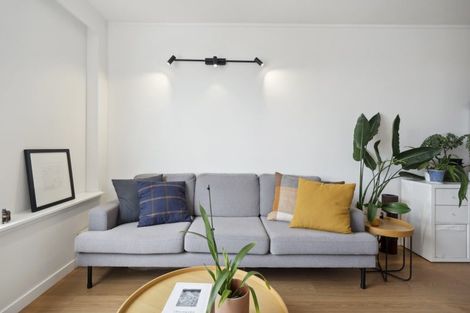 Photo of property in 70 Hobson Street, Thorndon, Wellington, 6011